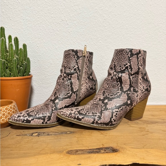 Coconuts by Matisse Snake Print Western Ankle Boot - Picture 5 of 6